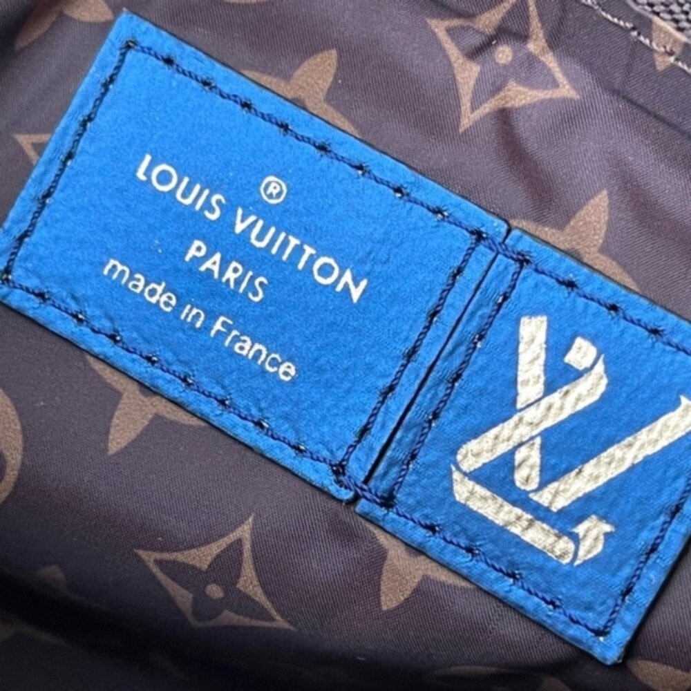 <AUTHENTIC>Louis Vuitton bag - image 8